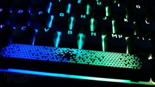Corsair K65 RGB Mini - 27.jpg