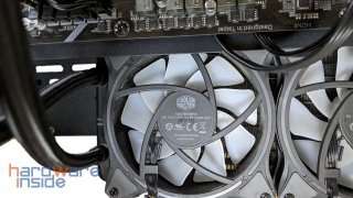 azza_pyramid_l_radiator (1).jpg