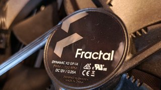 fractal design torrent_40.jpg