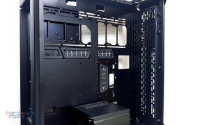 Lian Li ODYSSEY X - 37.jpg