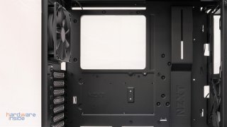 nzxt-h510-flow-innen-mainboard.JPG