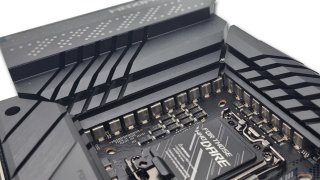 rog maximus z690 apex_9.jpg