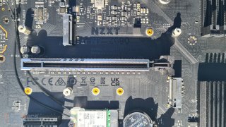 nzxt n7 z690_12.jpg