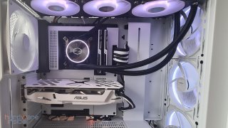 nzxt n7 z690_25.jpg