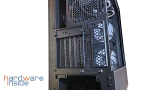 lian-li-lancool-216-slotblenden-gedreht.jpg