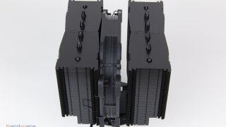 Noctua-Kühlervergleichstest-2023-NH-D15-chromax-black-4.jpg