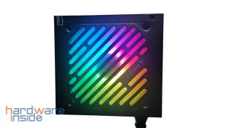 xilence-gaming-gold-argb-750w-beleuchtung.jpg