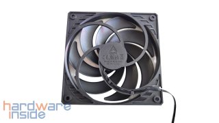 Arctic P12 Slim PWM PST - 2.jpg
