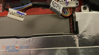 asus-rog-ally-akku-getrennt.jpg