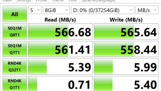 seagate-ironwolf-pro-20tb-crystalDiskMark-raid0.JPG