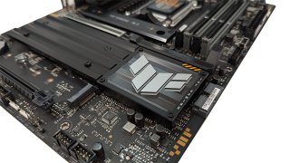 asus-tuf-x870-plus-wifi-mainboard-titelbild.jpg