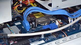 Shuttle XPC Cube SZ170R8