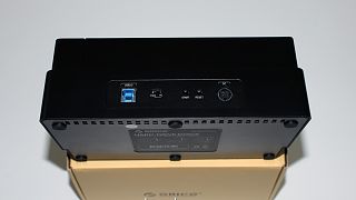 ORICO 2.5 / 3.5 inch 4 Bay USB3.0 1 to 3 Clone Hard Drive Dock im Test