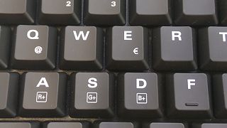 Sharkoon - PureWriter RGB Tastatur