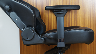 Noblechairs HERO (25)