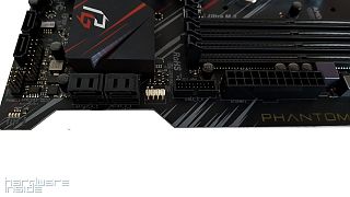 ASRock B365M Phantom Gaming 4 - 18