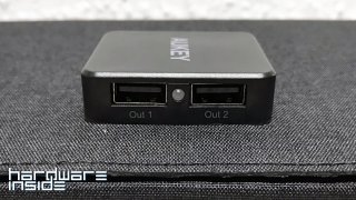 aukey_PB-P25_Solar-Panel_anschluss.jpg