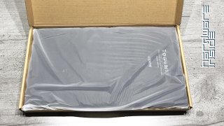 aukey_PB-P25_Solar-Panel_verpackung2.jpg