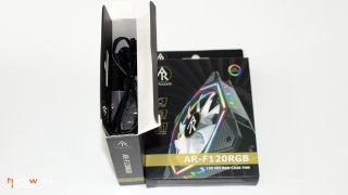 LC-Power AiRazor AR-F120RGB Lüfter 02.jpg