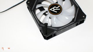 LC-Power AiRazor AR-F120RGB Lüfter 08.jpg