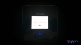 netgear_nighthawk_display_01.jpg