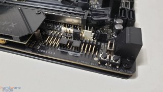 ASUS ROG CROSSHAIR VIII IMPACT Anschlüsse.jpg