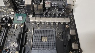 ASUS ROG CROSSHAIR VIII IMPACT VRM2.jpg
