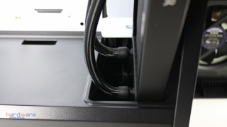 Z7Neo_360Radiator_Anschlüsse_unten_nmgl.jpg