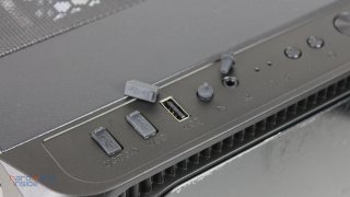 Z7Neo_Frontpanel_mit_Gummistopfen.jpg