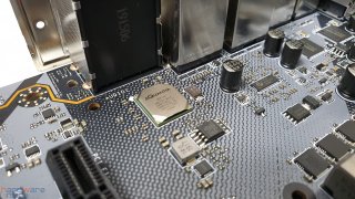 MSI PRESTIGE X570 CREATION Aquantia..jpg