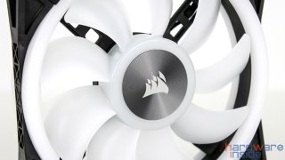 Corsair_QL120_Center.jpg