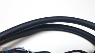 Alphacool_Eisbaer_Aurora_240_Schläuche_1__2_neu.jpg