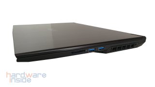 Schenker XMG NEO 17 (M19) - 15.jpg