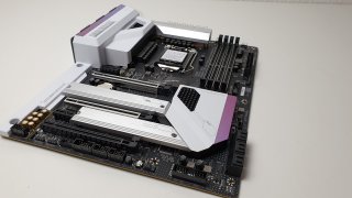 GIGABYTE Z490 VISION G Thumbnail.jpg