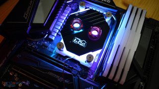 Bitspower CPU Block Summit M OLED mit Display_6279.jpg