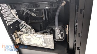 corsair-4000x-verschlaucht-befüllt (4).jpg
