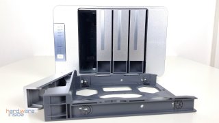TerraMaster D4-300 - 8.jpg
