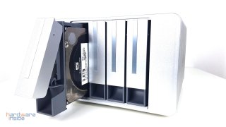 TerraMaster D4-300 - 17.jpg