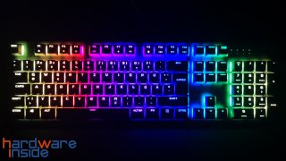 Corsair K60 RGB PRO_13.jpg