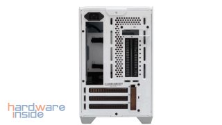 Cooler_Master_NR200P_25.jpg