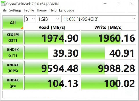 ADATA SE900G Solid State Drive - 15.jpg