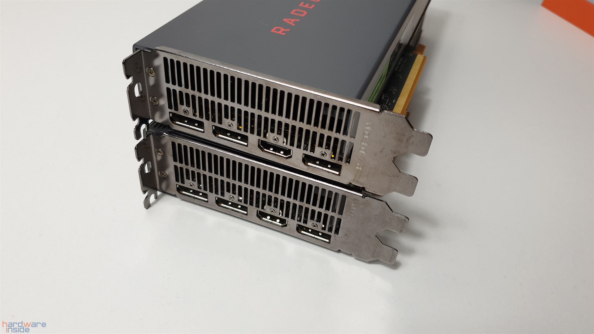 AMD RADEON RX5700 & 5700XT Display Anschlüsse.jpg