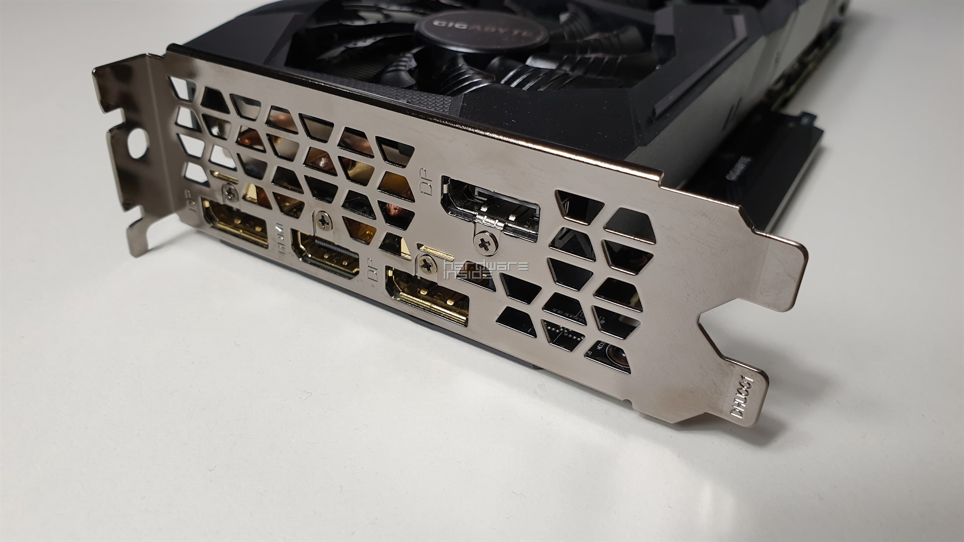 Anschlüsse GIGABYTE RTX 2060 GAMING PRO OC 6G
