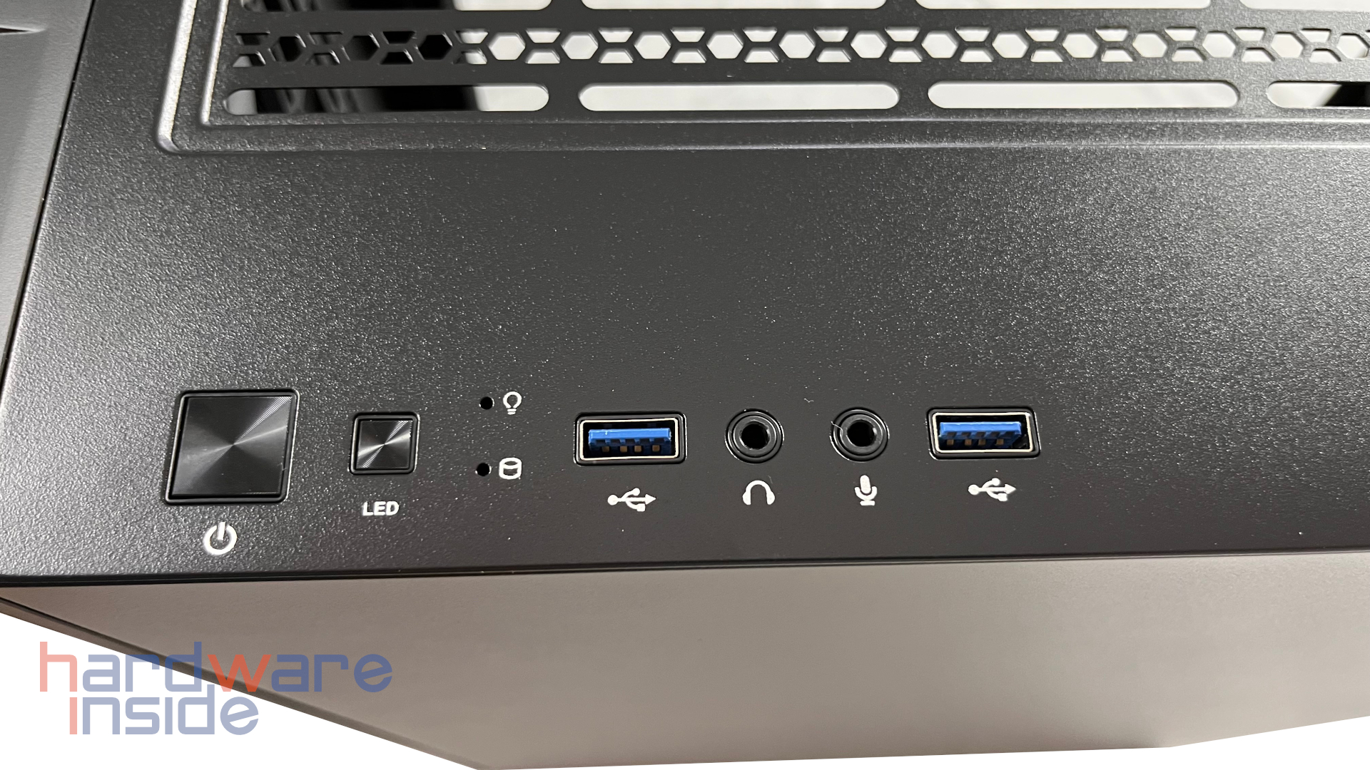 Antec NX700_4
