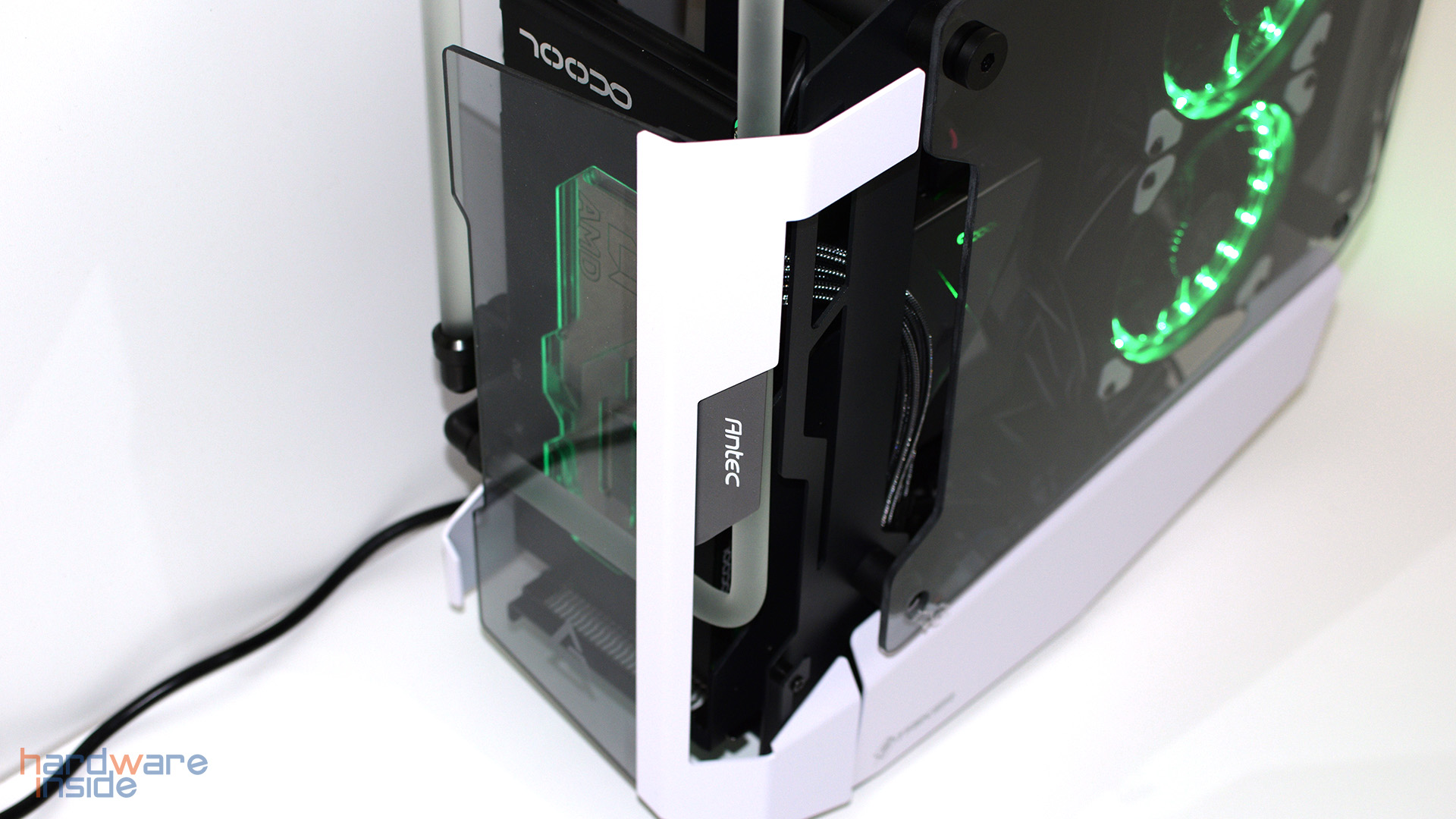 Antec Striker Praxis (4).jpg