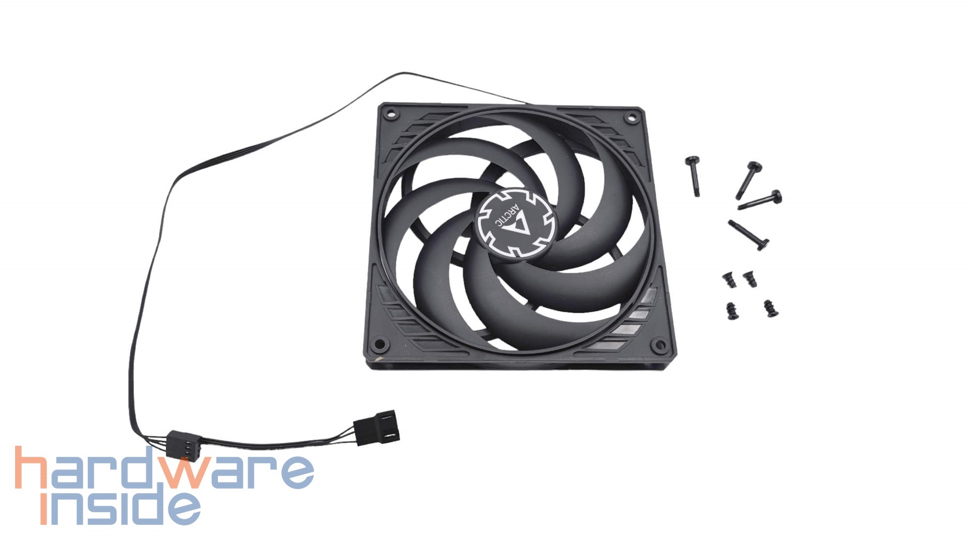 Arctic P14 Slim PWM PST - 5.jpg