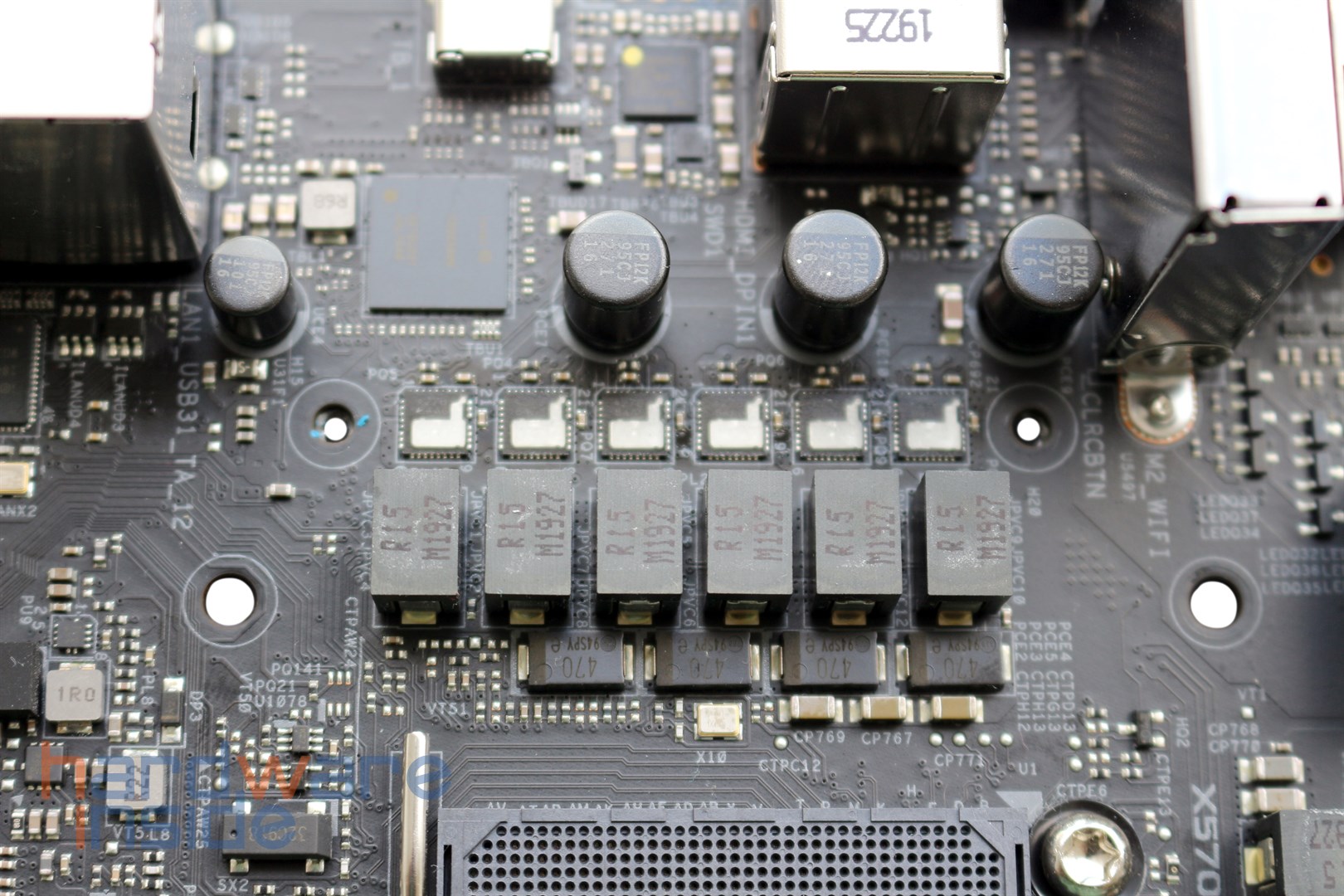ASRock Phantom Gaming ITX-TB3 - 36.JPG