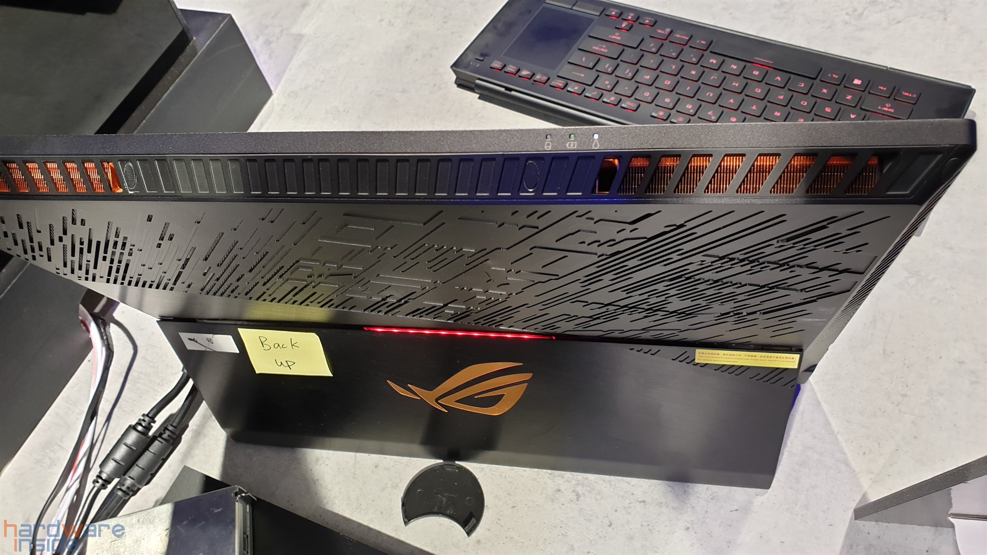 ASUS EVENT Mothership 2.jpg
