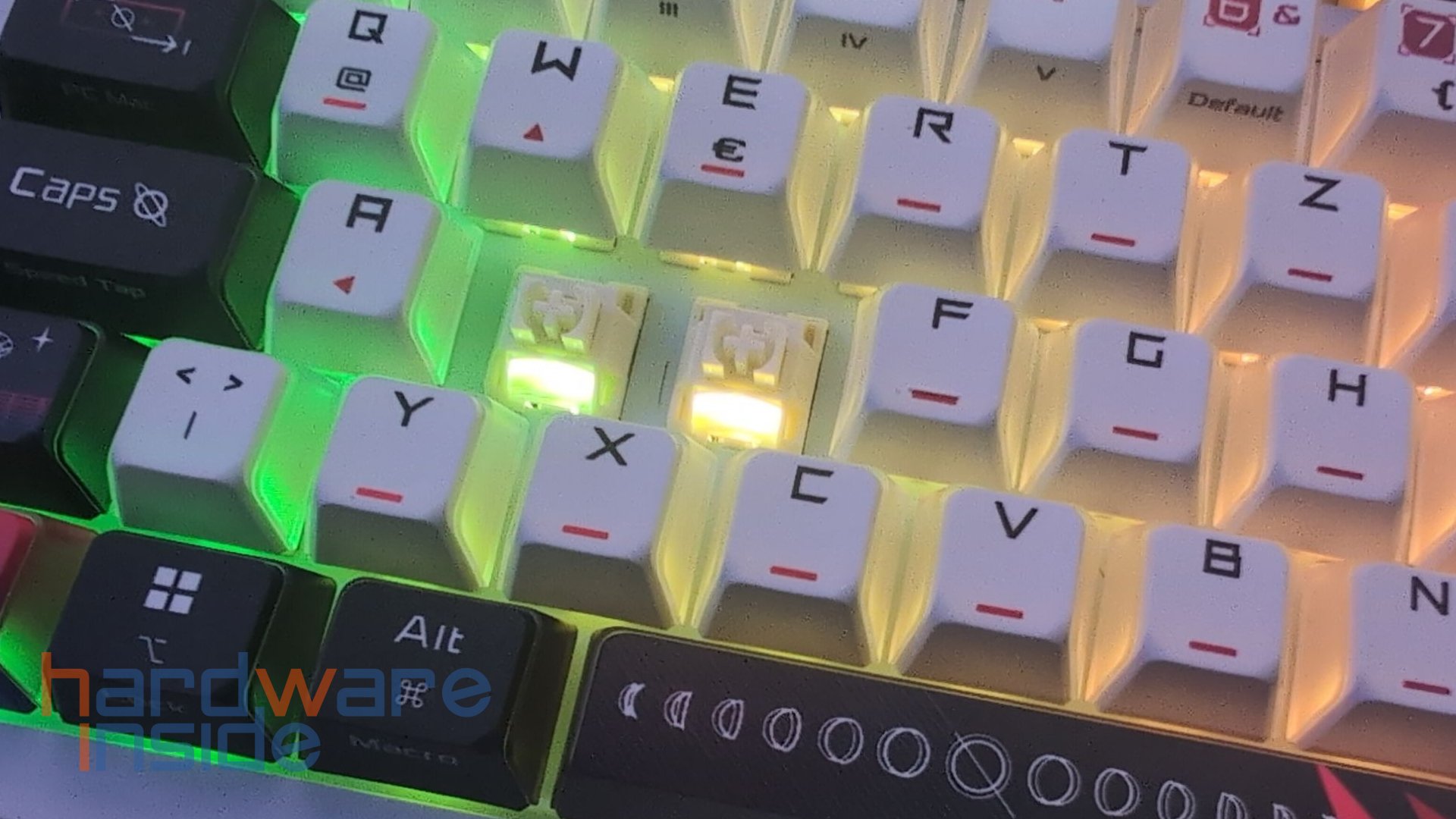 ASUS ROG Azoth X-Tastatur_13