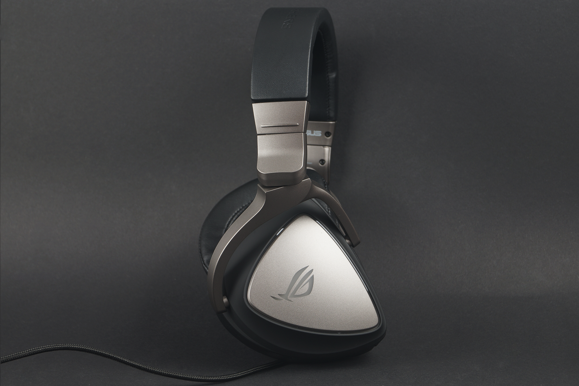 Asus ROG Delta (7)